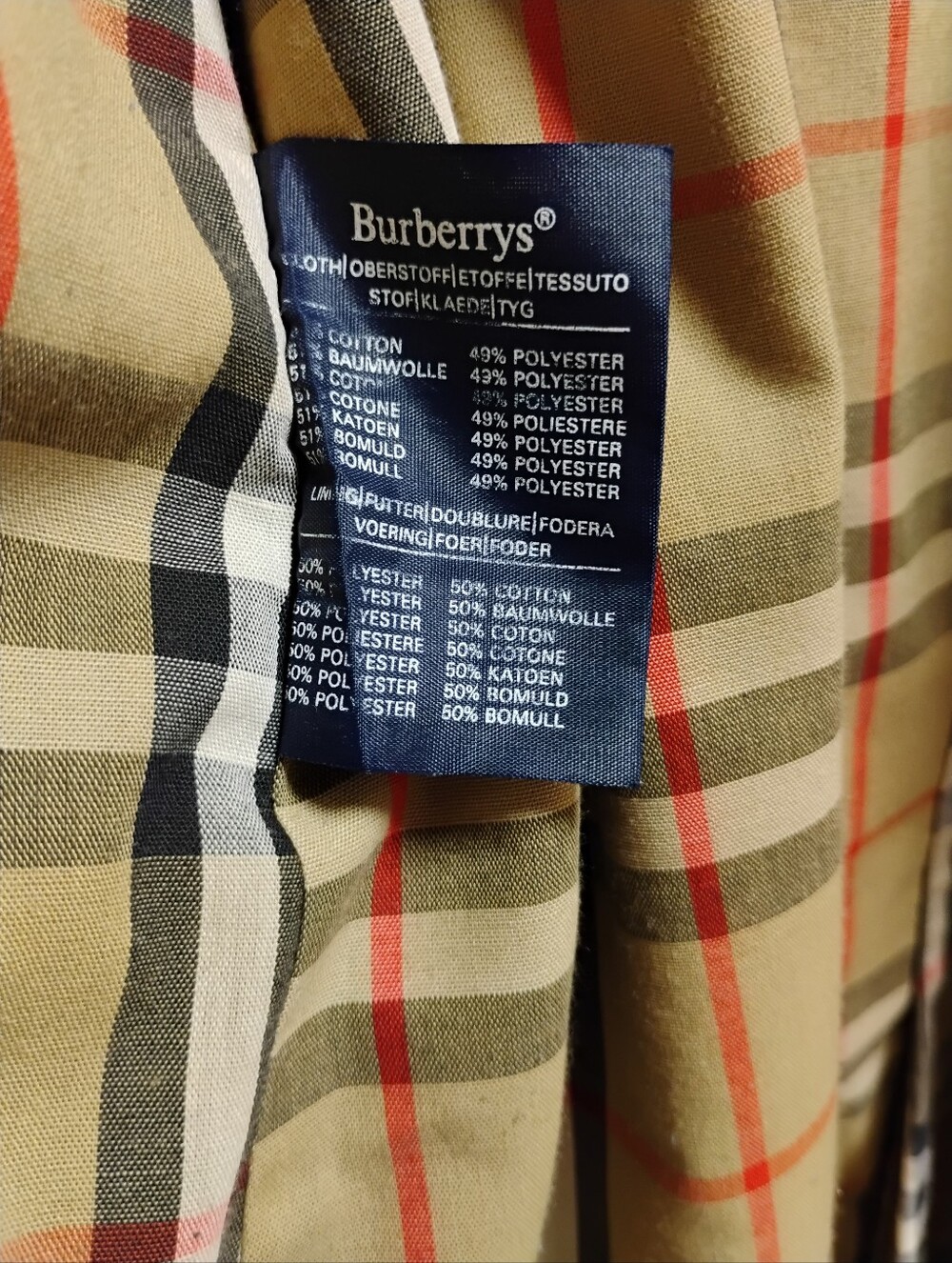 Vintage Burberry Beige Trench Coat with Signature Plaid Lining - Picture 5 of 11